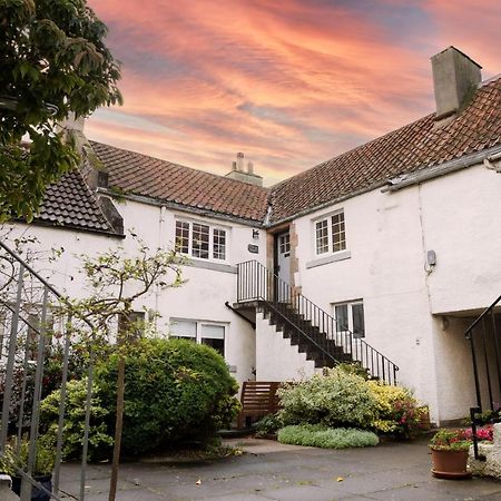 Courtyard At Crail Apartment Exterior photo